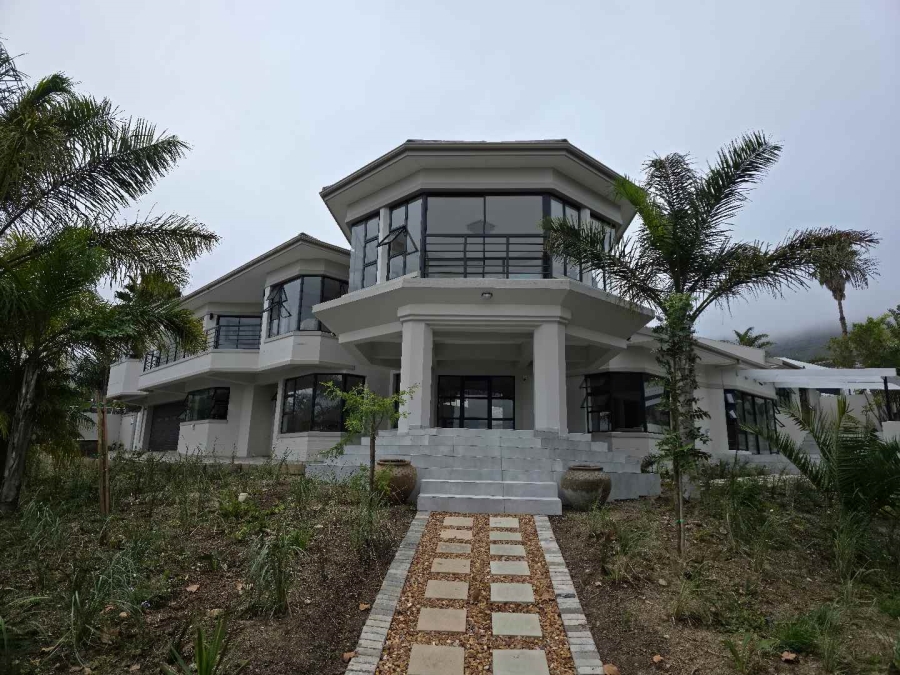 5 Bedroom Property for Sale in Plattekloof Western Cape